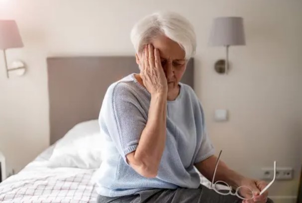 Увеличивает ли ранняя менопауза риск развития деменции?